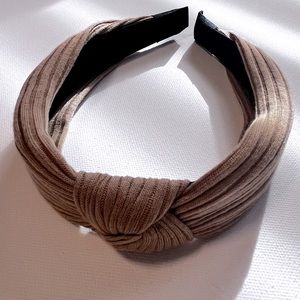 NWOT Rib Knit Top Knot Twist Headband Camel Beige Tan Light Brown